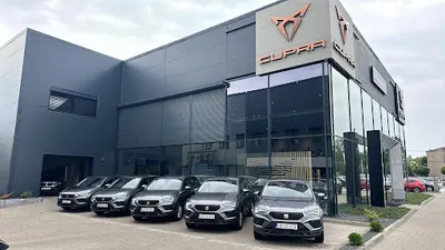 Darmowe-Auta Pomoc Drogowa Wypożyczalnia Samochodów